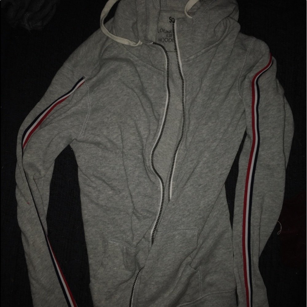 Two SO women’s sip up jackets